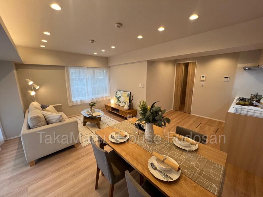 2LDK apartment in Shibuya Ward, Tokyo - Photo 1