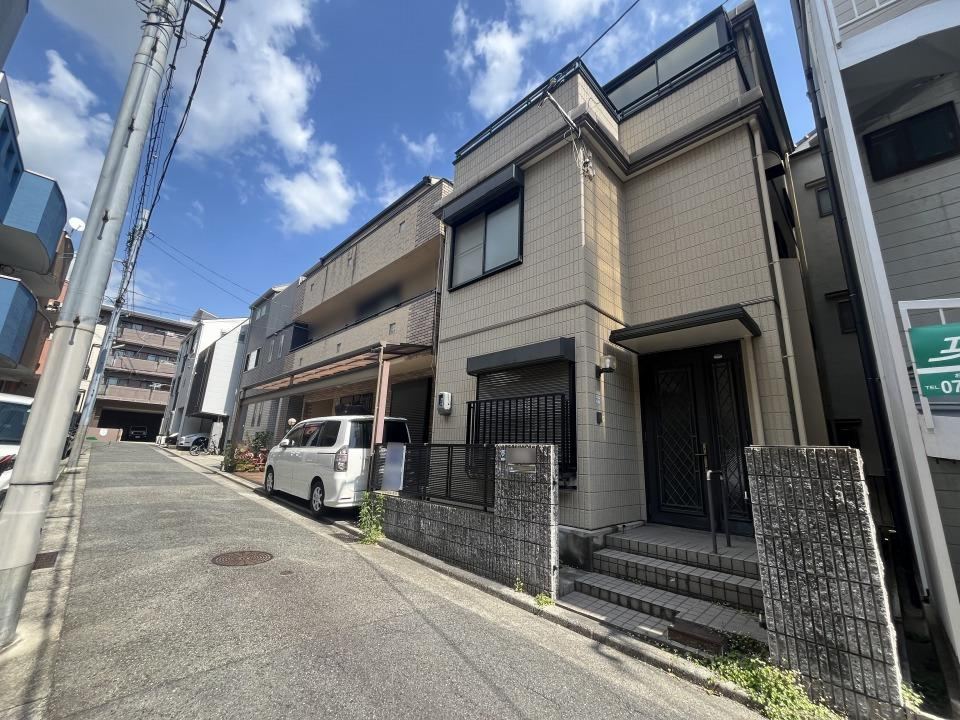 3DK house in Nada Ward, Kobe, Hyogo - Photo 1