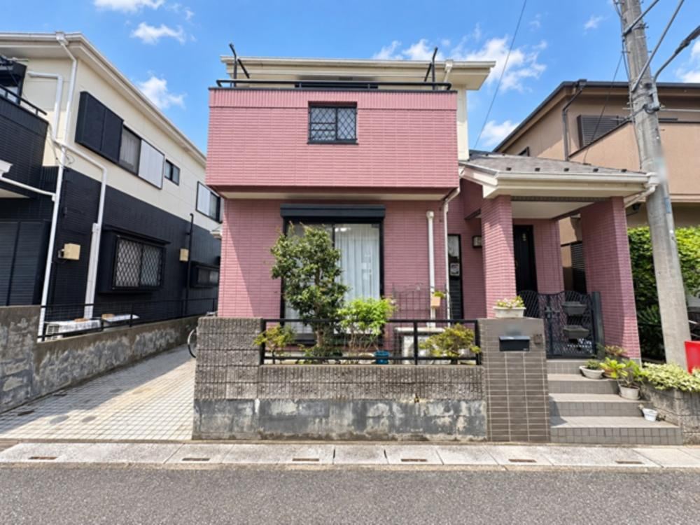 4LDK house in Soka, Saitama - Photo 1