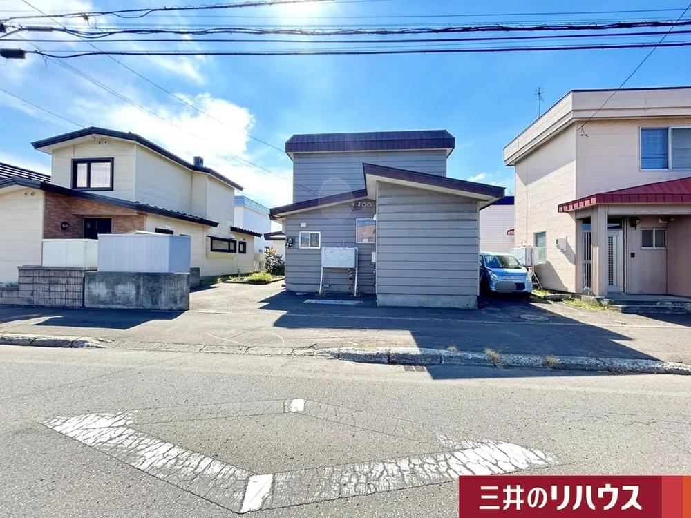 172 m² land in Kita Ward, Sapporo, Hokkaido - Photo 1