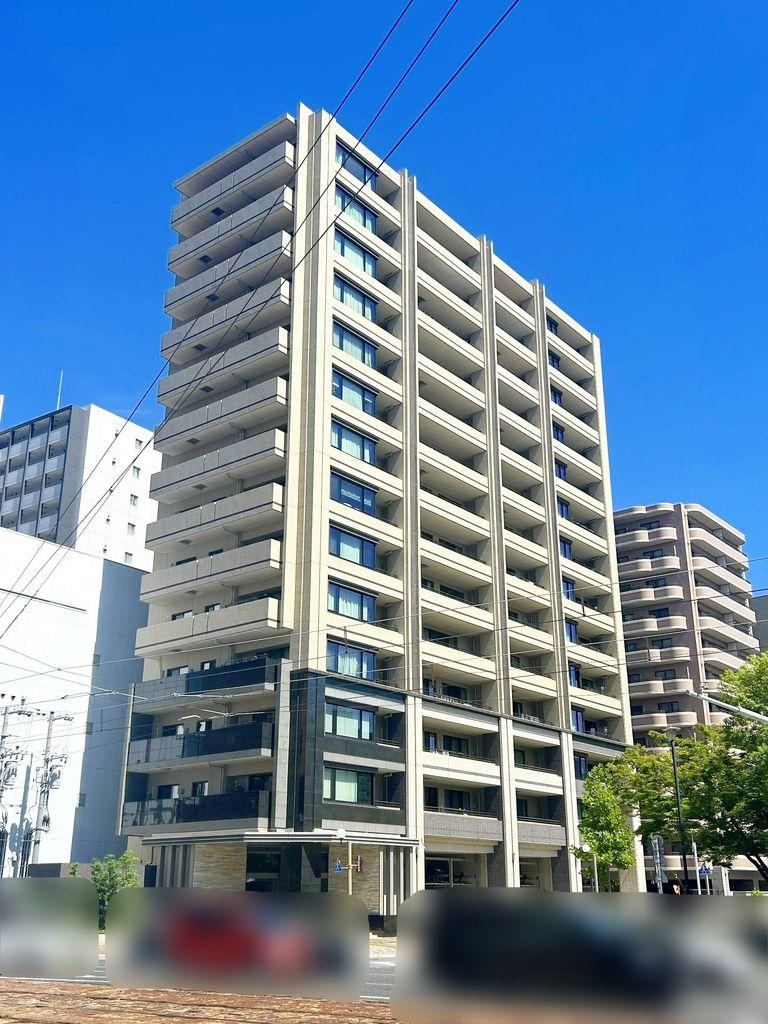 2LDK apartment in Naka Ward, Hiroshima - Photo 1