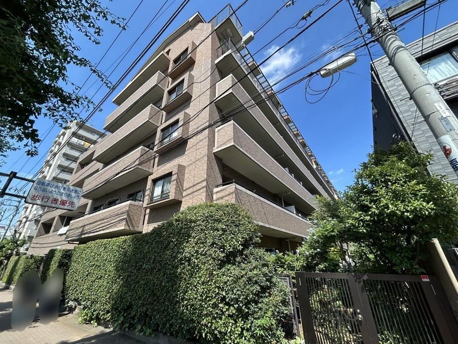 3LDK apartment in Itabashi Ward, Tokyo - Photo 1