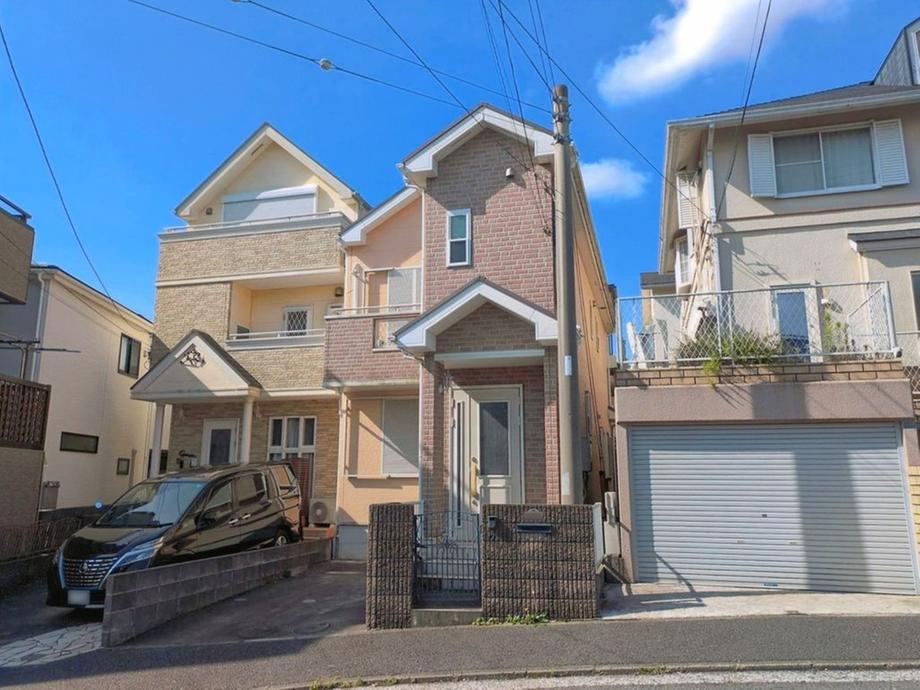 4LDK house in Isogo Ward, Yokohama, Kanagawa - Photo 1