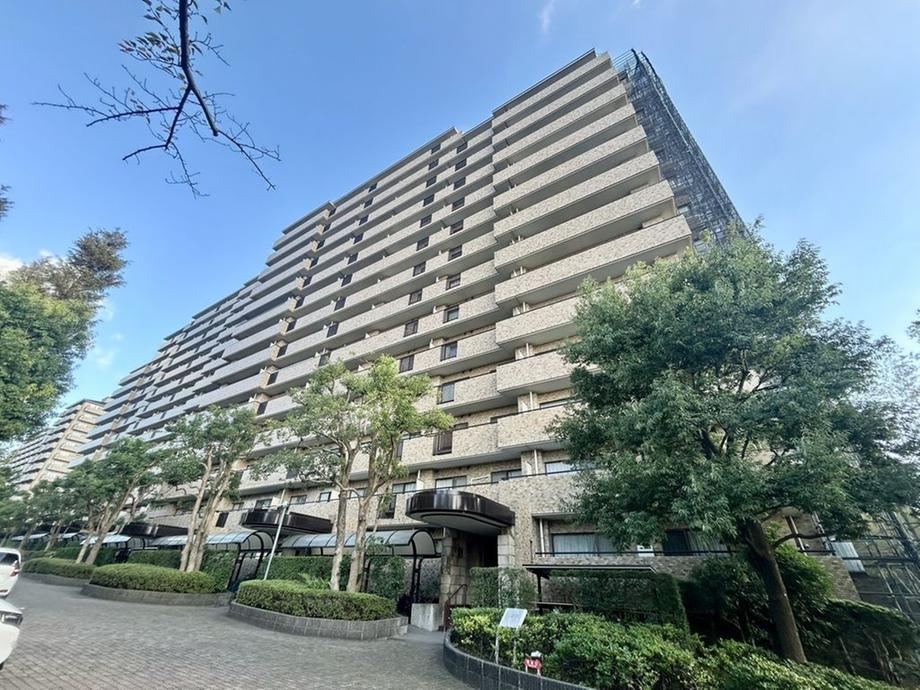 4LDK apartment in Izumi Ward, Yokohama, Kanagawa - Photo 1