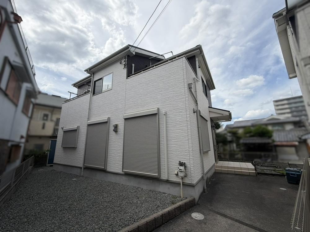 4LDK house in Nishi Ward, Sakai, Osaka - Photo 1