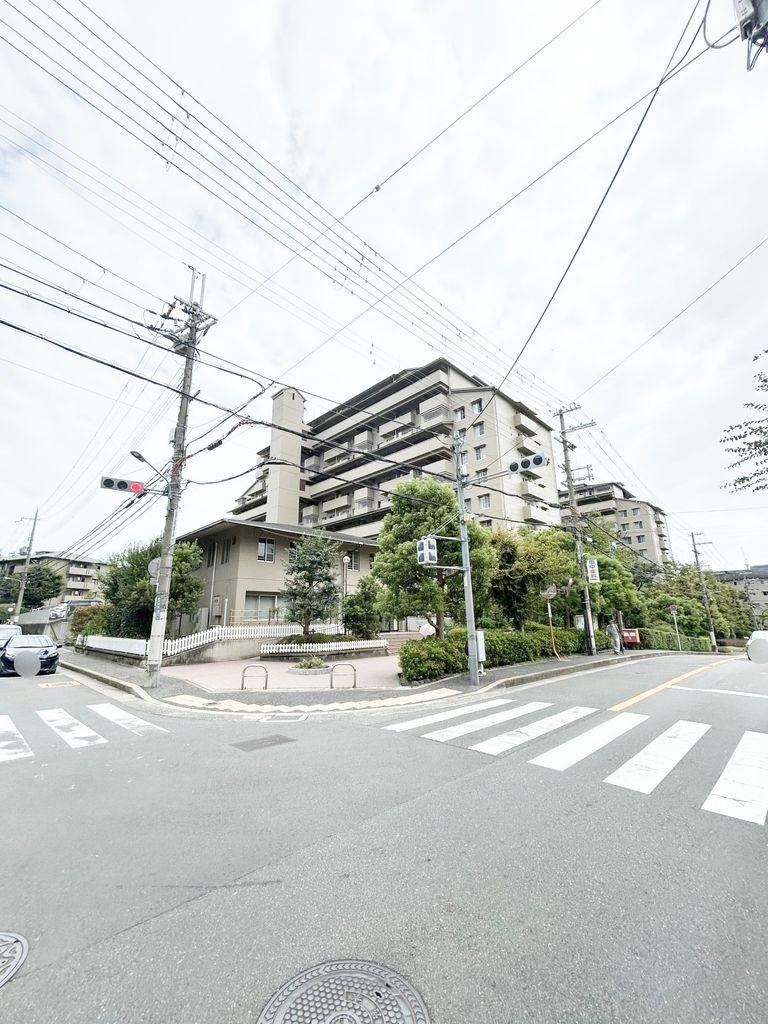 3LDK apartment in Suita, Osaka - Photo 1