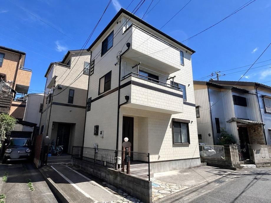 3LDK house in Urawa Ward, Saitama - Photo 1