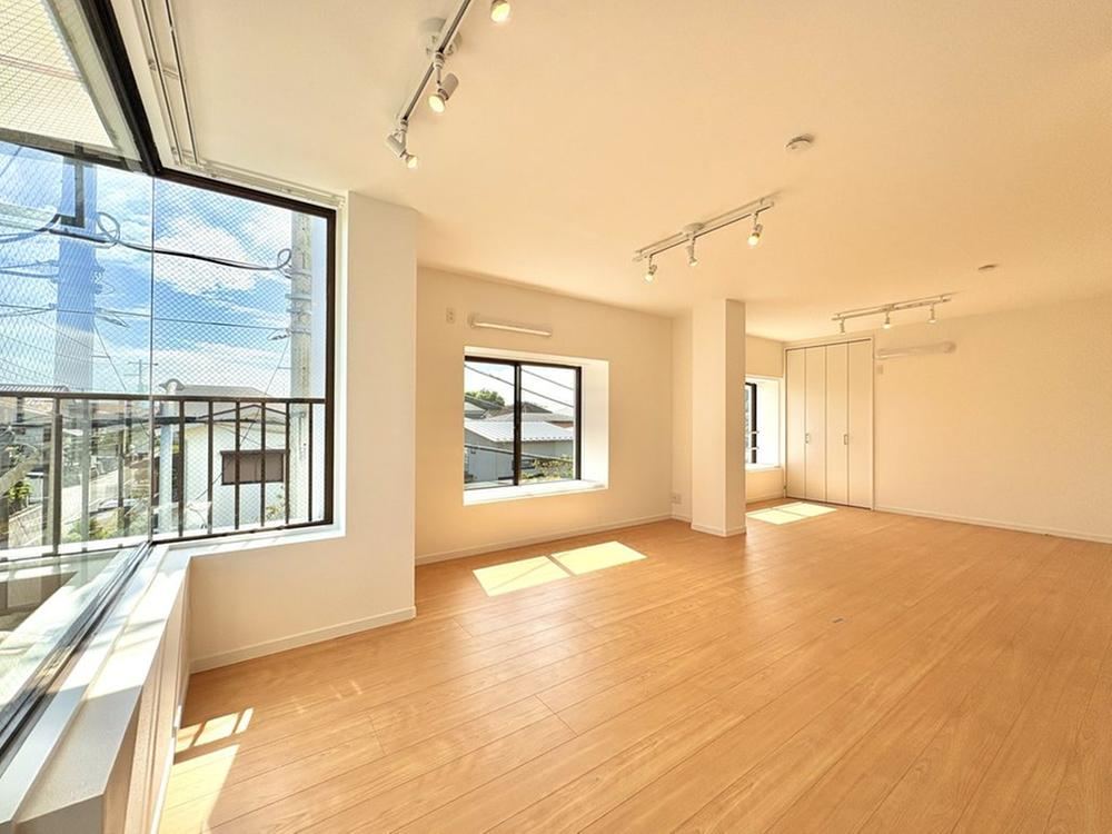 2LDK apartment in Kanazawa Ward, Yokohama, Kanagawa - Photo 1