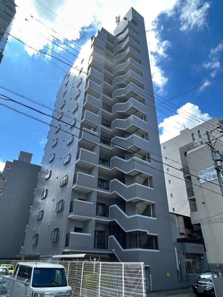 3LDK apartment in Naka Ward, Nagoya, Aichi - Photo 1