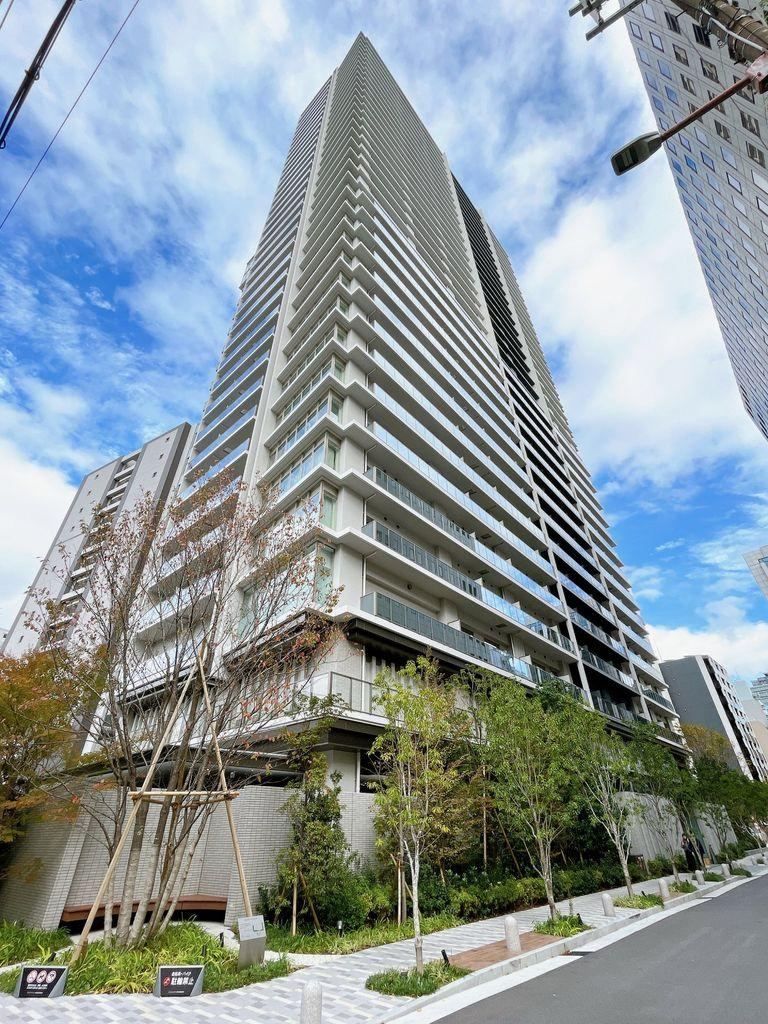 2LDK apartment in Nishi Ward, Osaka - Photo 1