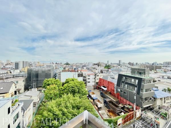 3LDK+S apartment in Ota Ward, Tokyo - Photo 1