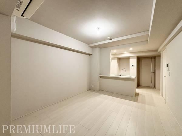 3LDK apartment in Shinjuku Ward, Tokyo - Photo 1