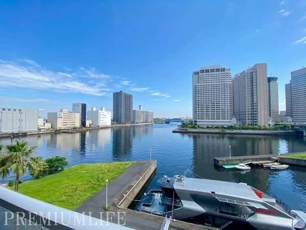 4LDK apartment in Minato Ward, Tokyo - Photo 1