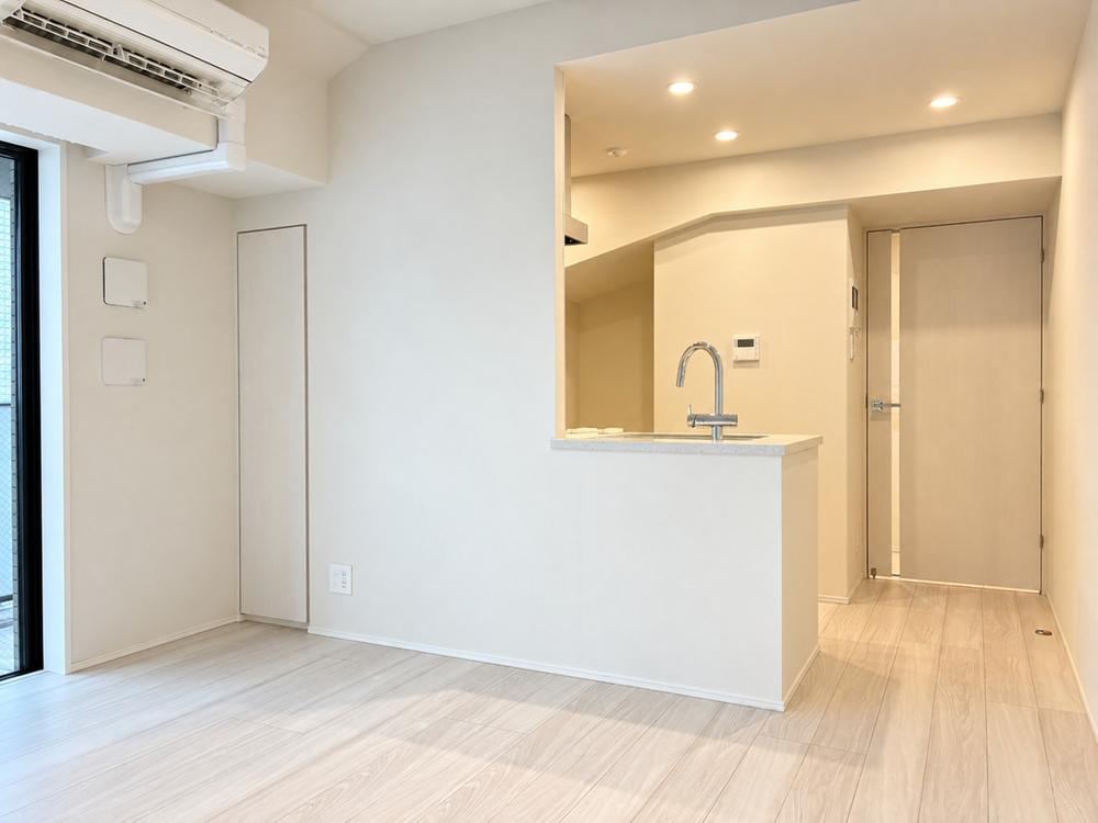 1LDK apartment in Minato Ward, Tokyo - Photo 1