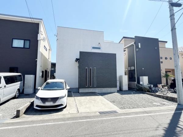 4LDK house in Fuji, Shizuoka - Photo 1
