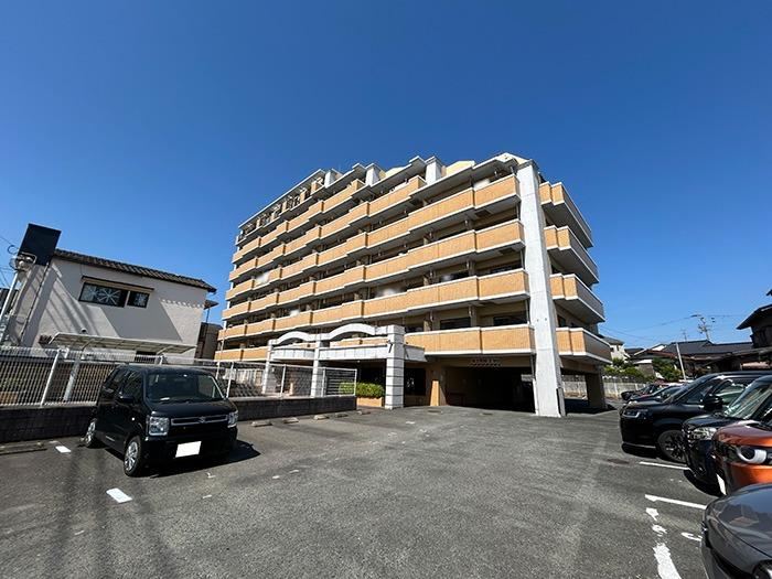3LDK apartment in Kasuga, Fukuoka - Photo 1
