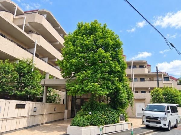 3LDK apartment in Setagaya Ward, Tokyo - Photo 1