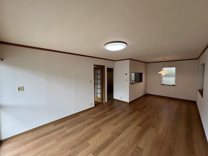4LDK house in Hatsukaichi, Hiroshima - Photo 1