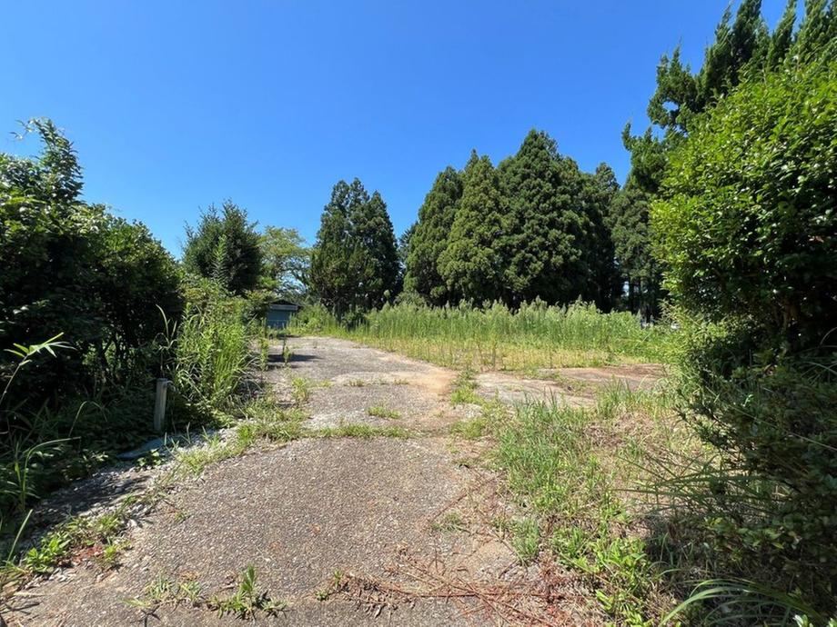 1049 m² land in Shika, Hakui District, Ishikawa - Photo 1
