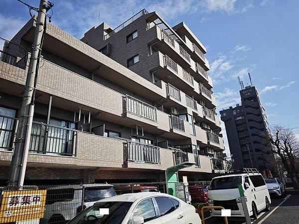 2LDK+S apartment in Showa Ward, Nagoya, Aichi - Photo 1