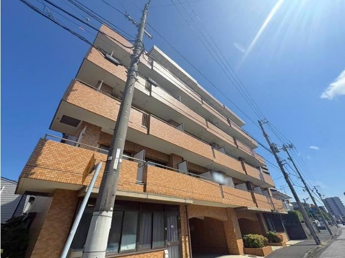 3LDK apartment in Kochi, Kochi - Photo 1