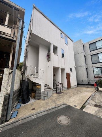 2LDK house in Nakano Ward, Tokyo - Photo 1