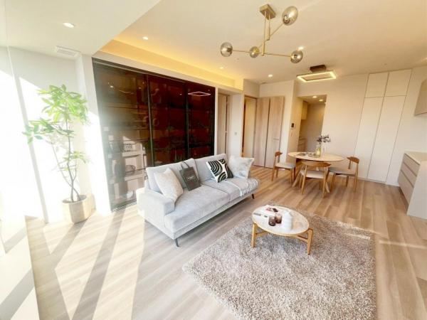 2LDK apartment in Shinjuku Ward, Tokyo - Photo 1