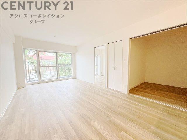 2LDK apartment in Higashinada Ward, Kobe, Hyogo - Photo 1