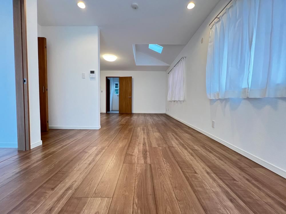 2LDK house in Totsuka Ward, Yokohama, Kanagawa - Photo 1