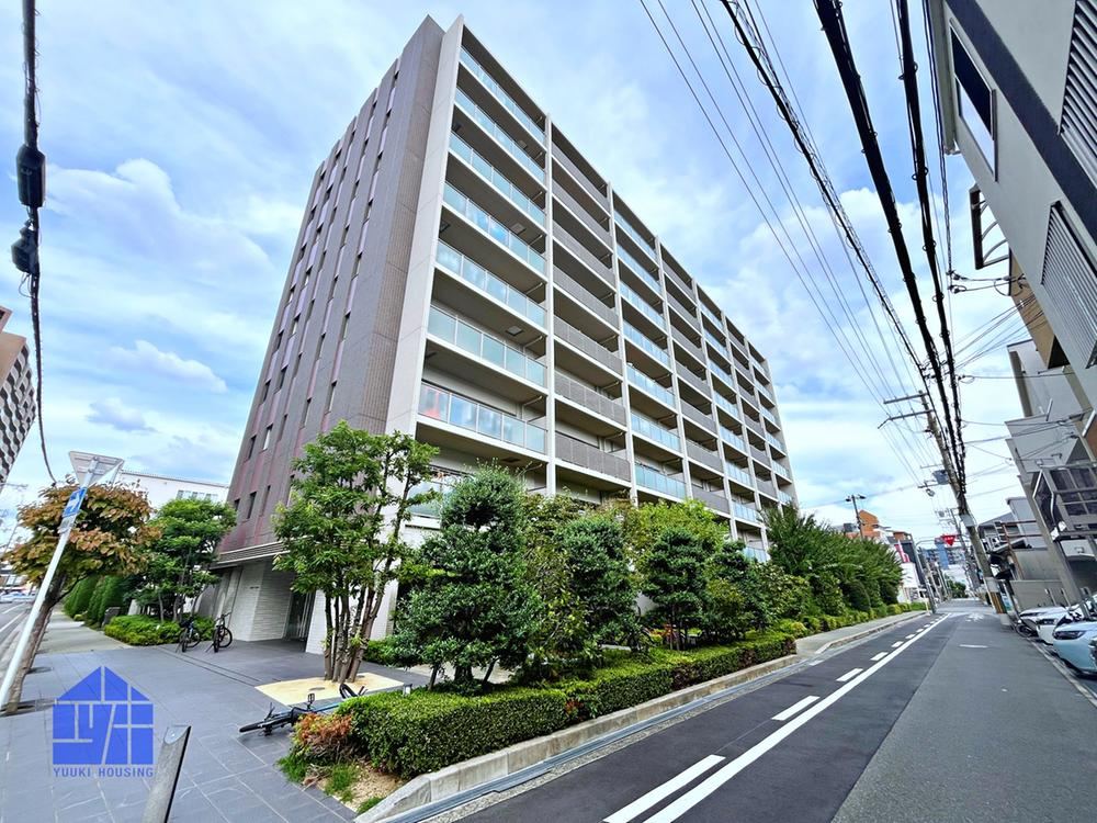 3LDK apartment in Nishiyodogawa Ward, Osaka - Photo 1