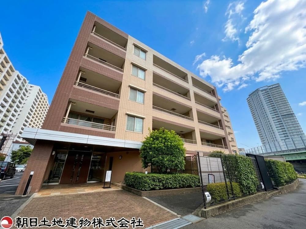 2LDK+S apartment in Machida, Tokyo - Photo 1