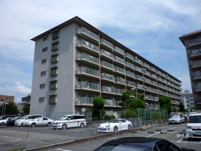 3LDK apartment in Takarazuka, Hyogo - Photo 1