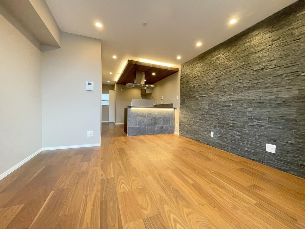 3LDK house in Nishiyodogawa Ward, Osaka - Photo 1