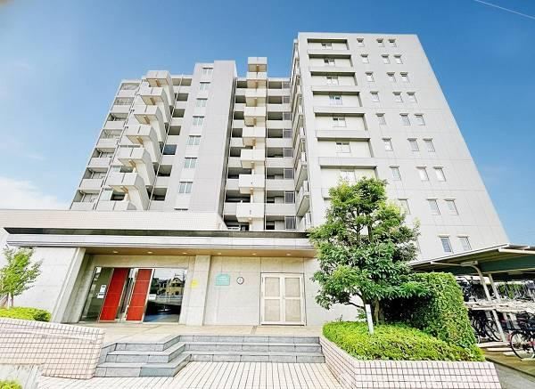4LDK apartment in Tokorozawa, Saitama - Photo 1
