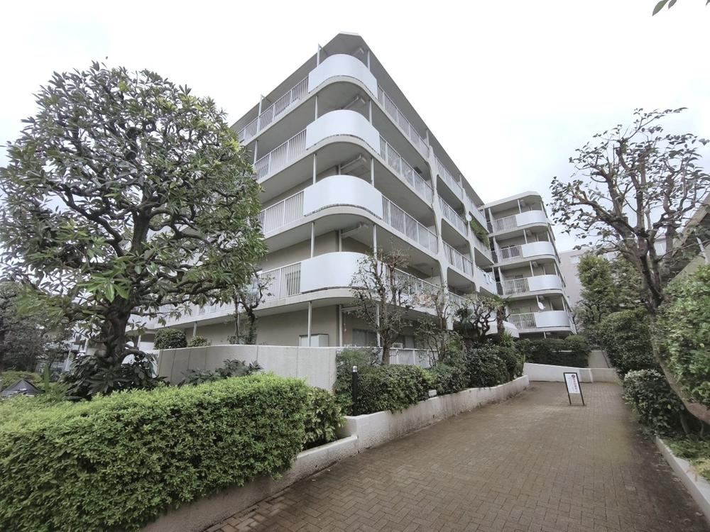 3LDK apartment in Setagaya Ward, Tokyo - Photo 1