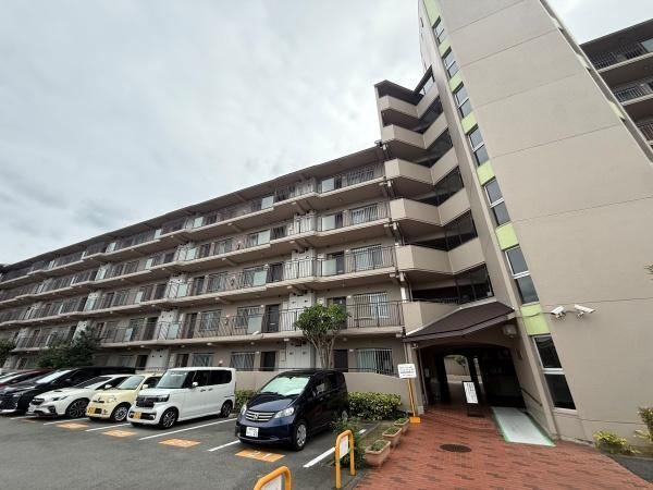 3LDK apartment in Habikino, Osaka - Photo 1