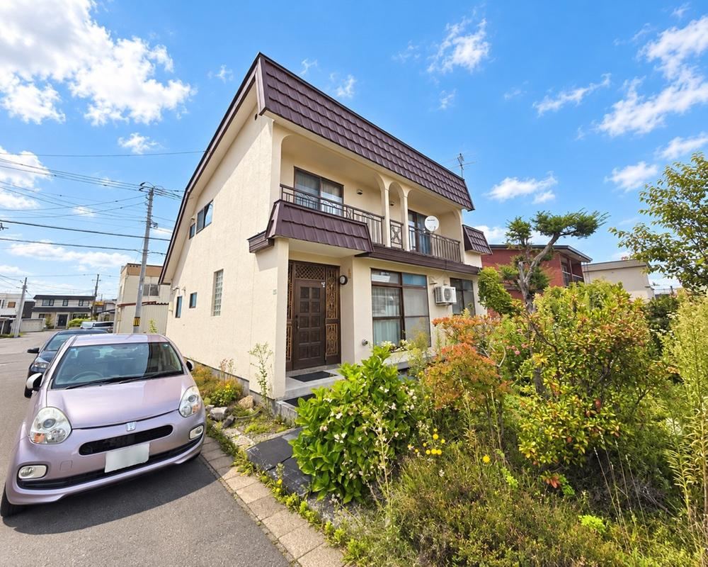 4LDK house in Asahikawa, Hokkaido - Photo 1