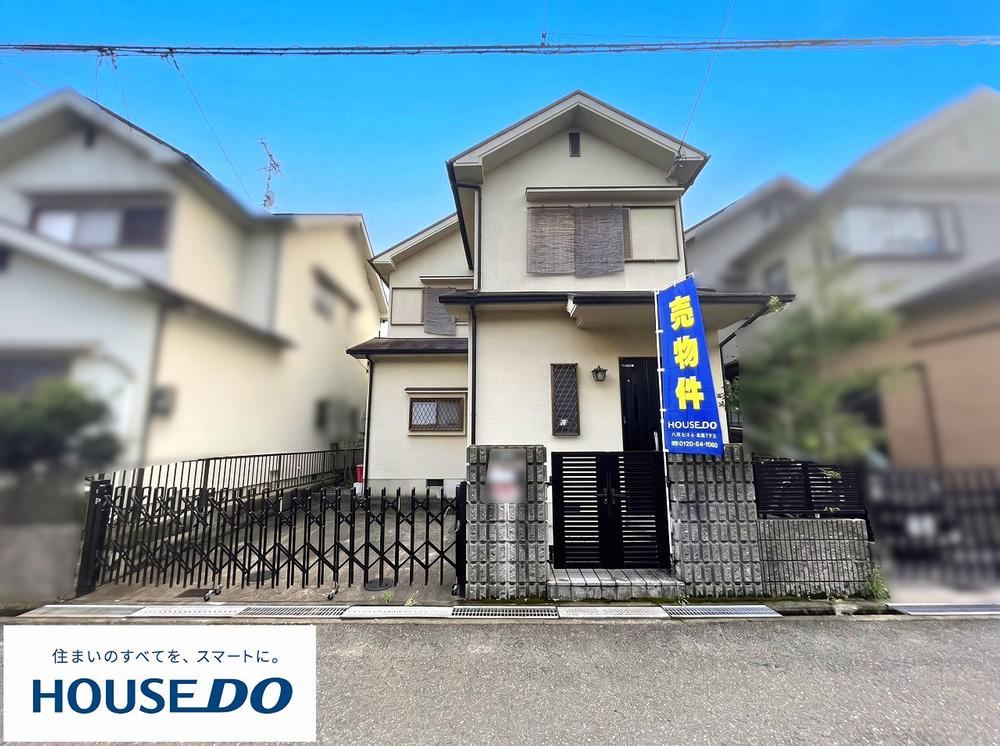 4LDK house in Hirakata, Osaka - Photo 1