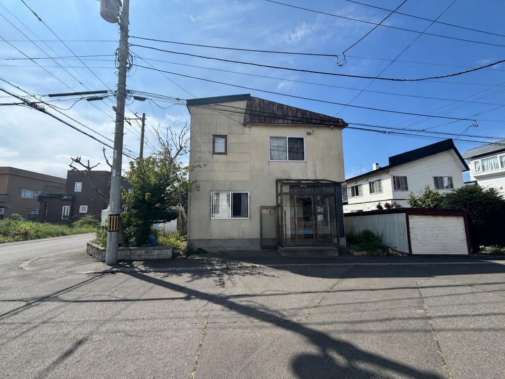 113 m² land in Kita Ward, Sapporo, Hokkaido - Photo 1