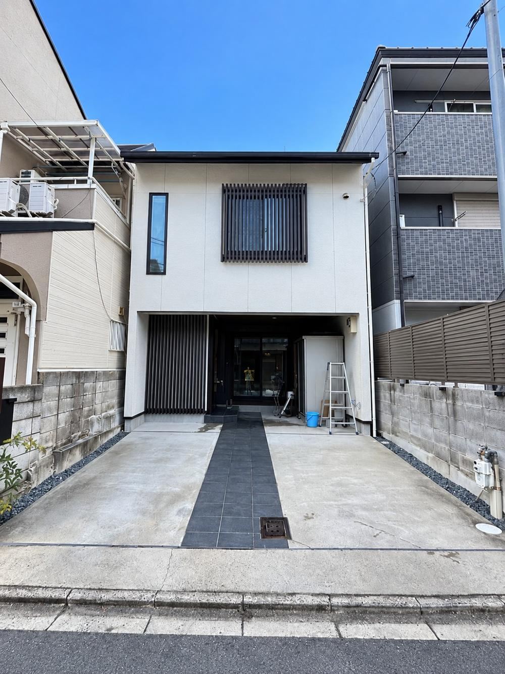 4LDK+S house in Nakagyo Ward, Kyoto - Photo 1