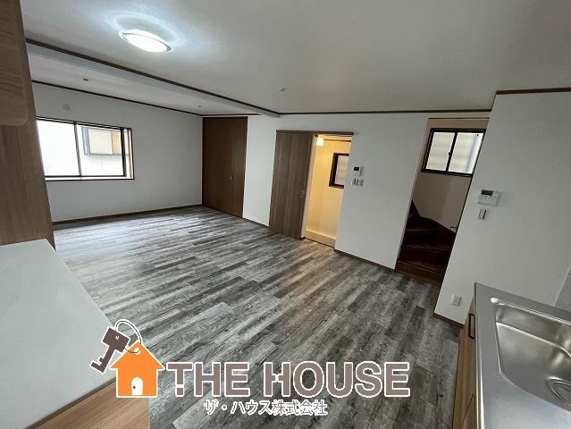 3LDK house in Shijonawate, Osaka - Photo 1