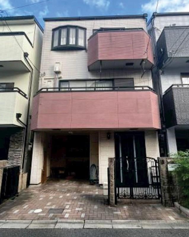 4LDK house in Settsu, Osaka - Photo 1