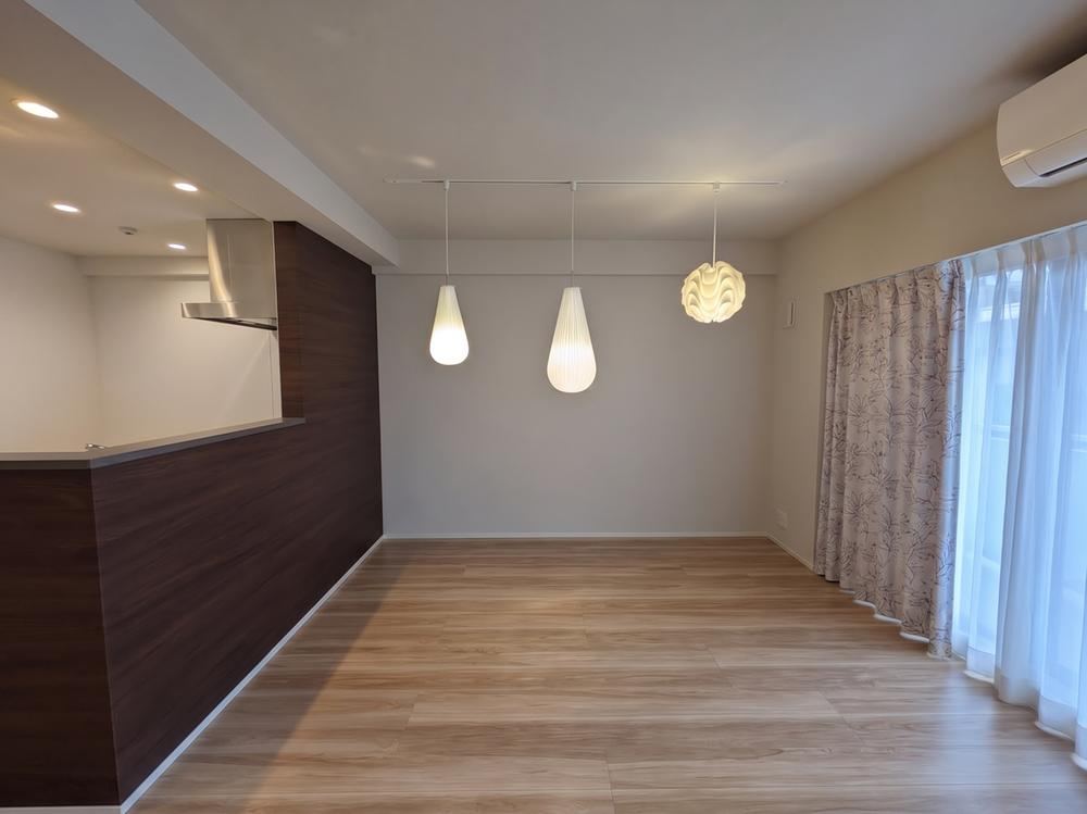2LDK+S apartment in Toshima Ward, Tokyo - Photo 1