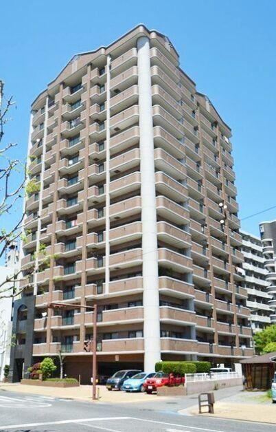2LDK apartment in Kokurakita Ward, Kitakyushu, Fukuoka - Photo 1
