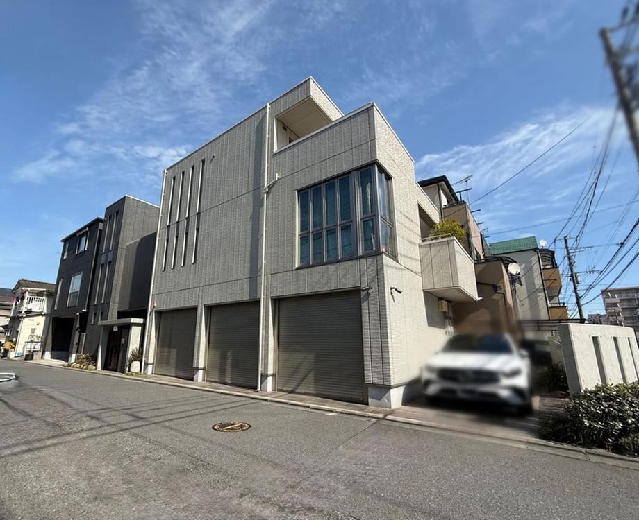 9LDK house in Kawasaki Ward, Kawasaki, Kanagawa - Photo 1