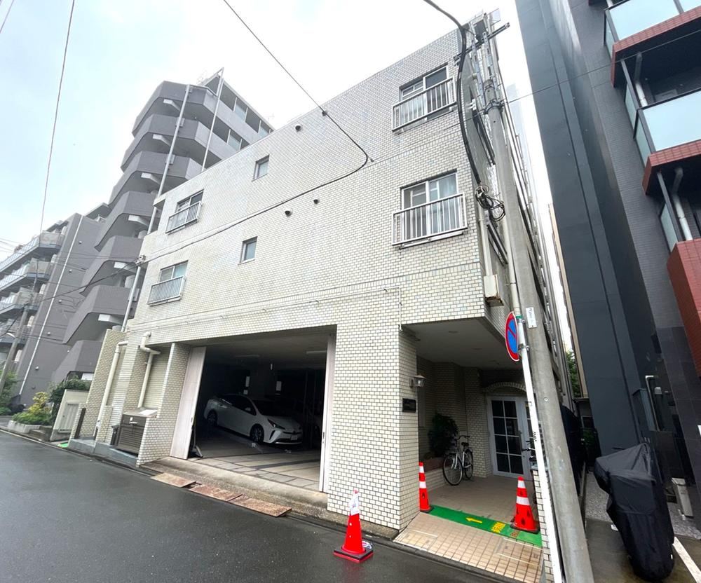 2LDK+S apartment in Kawasaki Ward, Kawasaki, Kanagawa - Photo 1