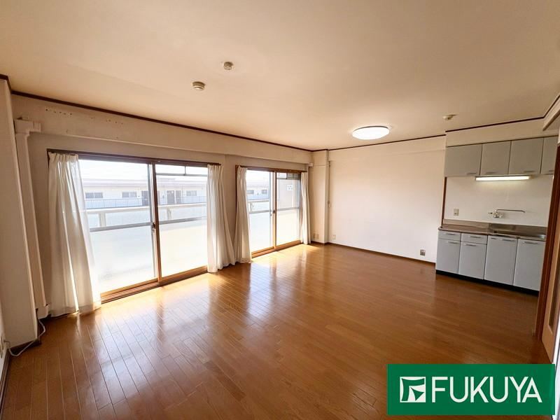 3DK apartment in Hirakata, Osaka - Photo 1