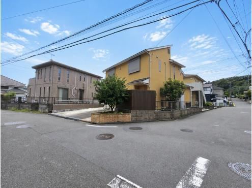 4LDK house in Aoba Ward, Yokohama, Kanagawa - Photo 1