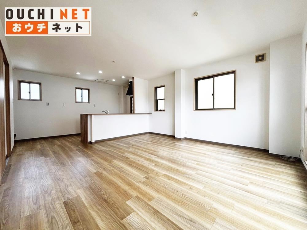 4LDK house in Yao, Osaka - Photo 1