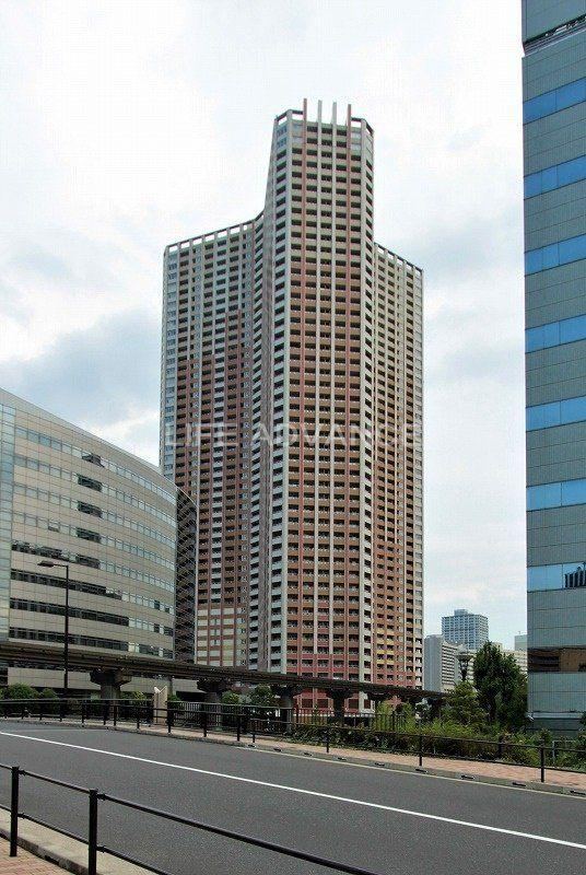 3LDK apartment in Minato Ward, Tokyo - Photo 1